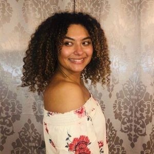 Meet your Posher, Britney